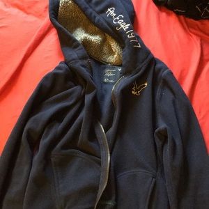 AE fleece with zipper and pockets